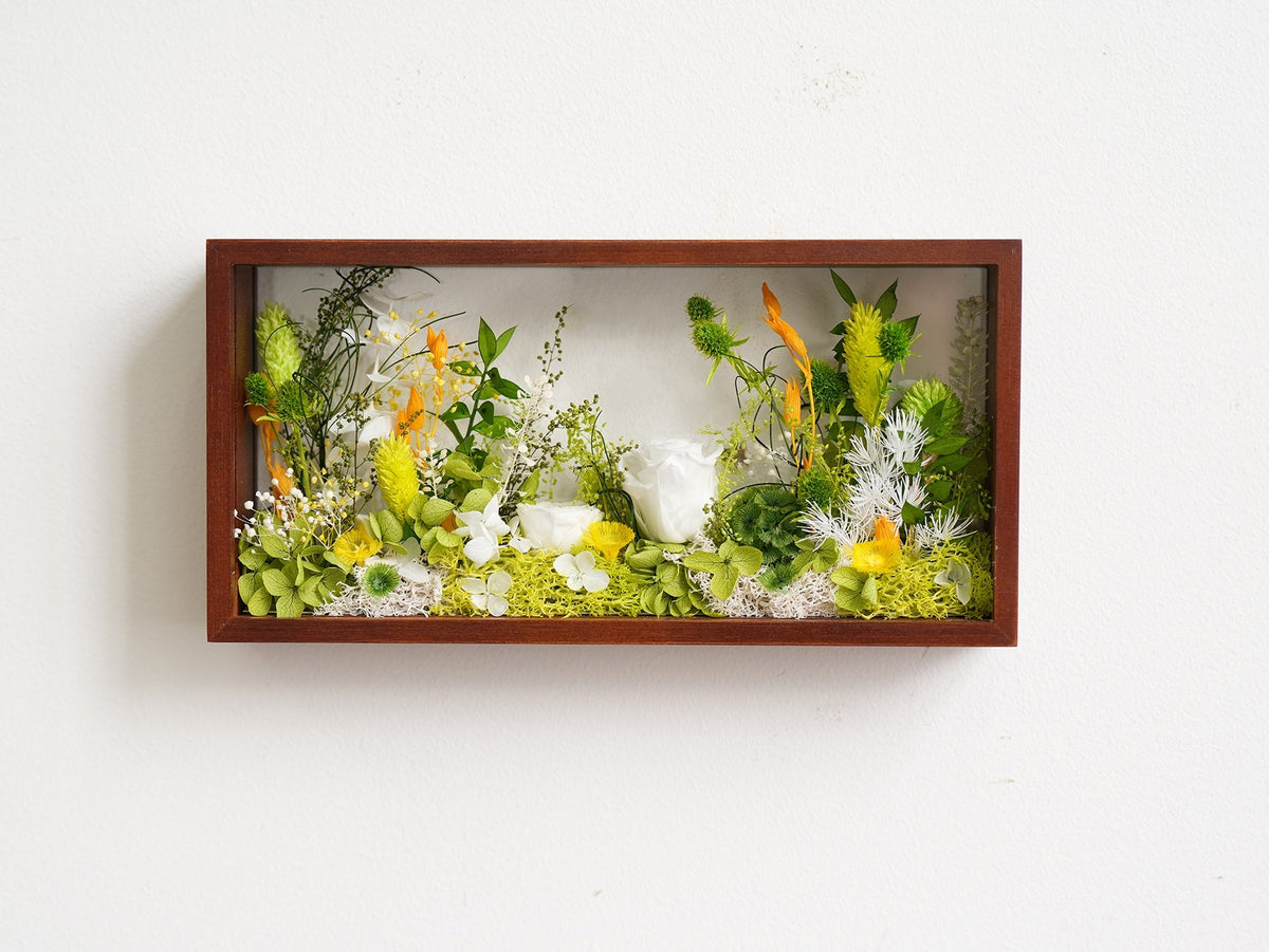 "Micro Landscape Frame" - Real Preserved Flower Mini Garden Shadow Box (Panoramic Desk Decor)