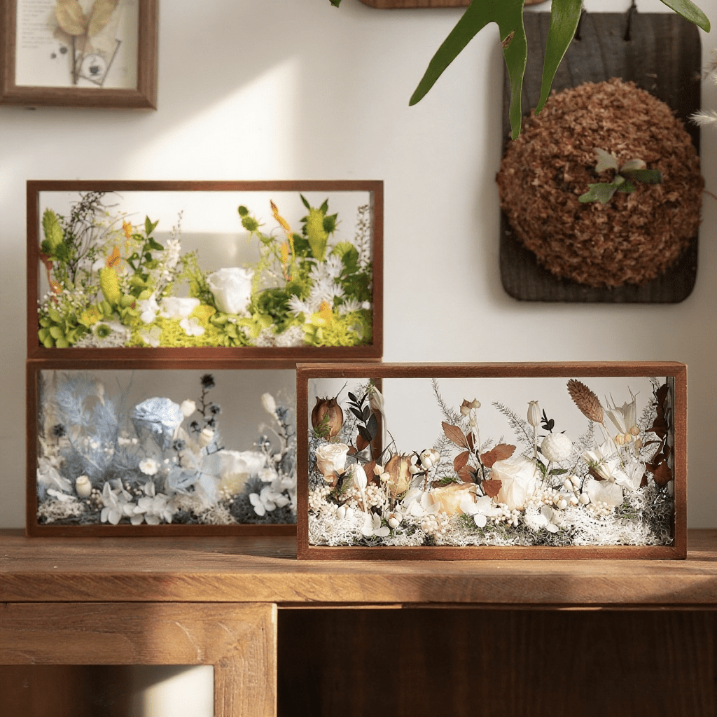 "Micro Landscape Frame" - Real Preserved Flower Mini Garden Shadow Box (Panoramic Desk Decor)